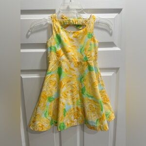 RARE Lilly Pulitzer little girls dress 1st Impression
SunGlow Yellow size 6